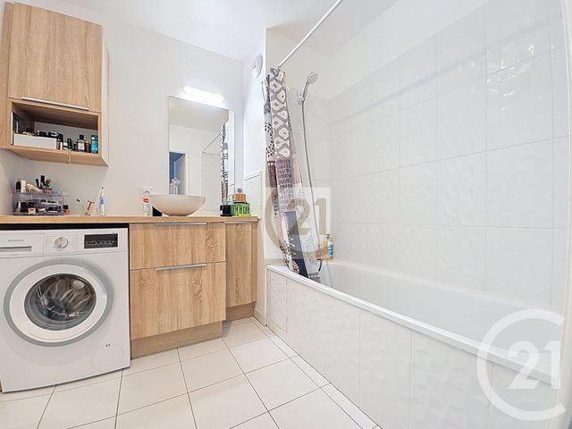 Appartement F3 à vendre - 3 pièces - 64.51 m2 - VITRY SUR SEINE - 94 - ILE-DE-FRANCE - Century 21 Raspail