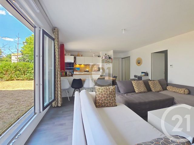 Appartement F3 à vendre - 3 pièces - 64.51 m2 - VITRY SUR SEINE - 94 - ILE-DE-FRANCE - Century 21 Raspail