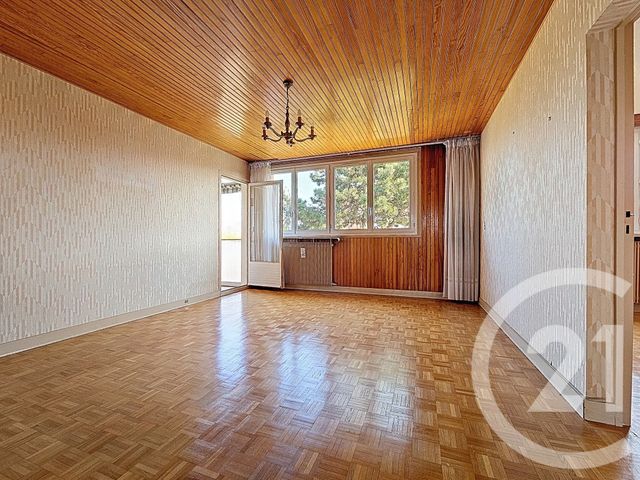 Afficher la photo en grand Appartement F4 à vendre - 4 pièces - 74.63 m2 - VITRY SUR SEINE - 94 - ILE-DE-FRANCE - Century 21 Raspail