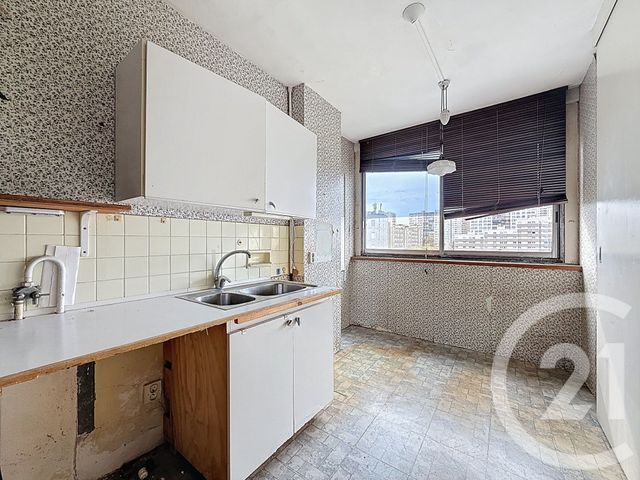 Appartement à vendre - 2 pièces - 56.5 m2 - VITRY SUR SEINE - 94 - ILE-DE-FRANCE - Century 21 Raspail