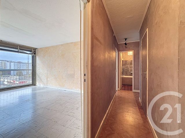 Appartement à vendre - 2 pièces - 56.5 m2 - VITRY SUR SEINE - 94 - ILE-DE-FRANCE - Century 21 Raspail