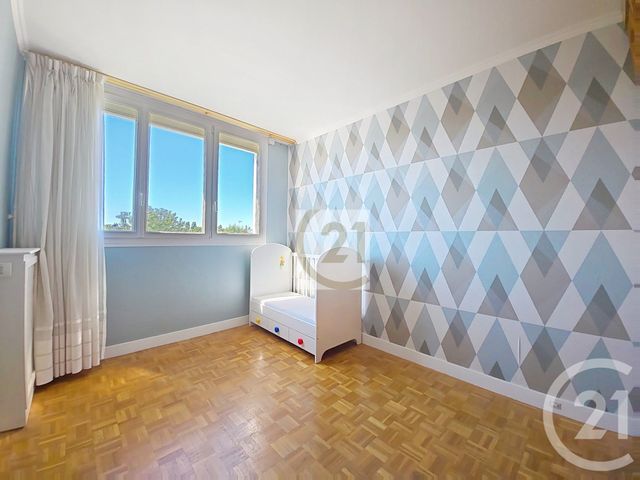Appartement F4 à vendre - 4 pièces - 75.66 m2 - VITRY SUR SEINE - 94 - ILE-DE-FRANCE - Century 21 Raspail