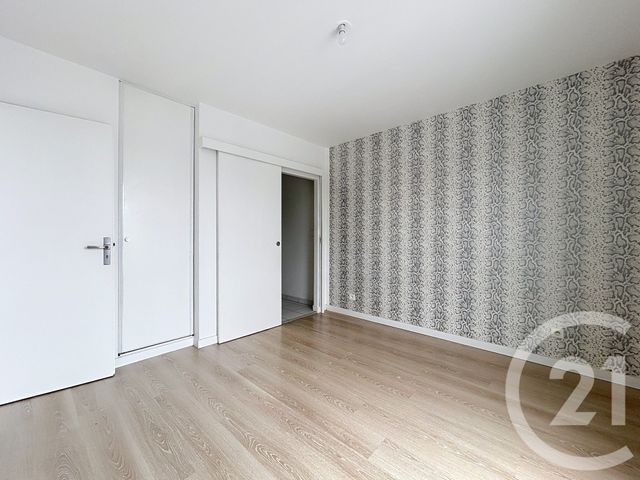 Appartement F2 à vendre - 2 pièces - 39.2 m2 - VITRY SUR SEINE - 94 - ILE-DE-FRANCE - Century 21 Raspail