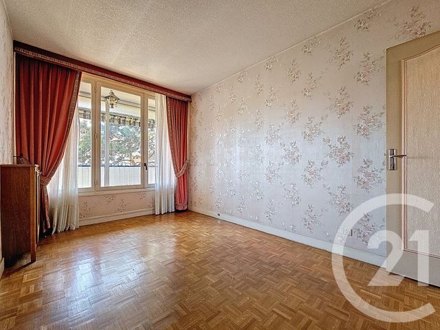 Appartement F4 à vendre - 4 pièces - 74.63 m2 - VITRY SUR SEINE - 94 - ILE-DE-FRANCE - Century 21 Raspail