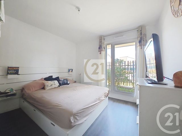Appartement F3 à vendre - 3 pièces - 64.51 m2 - VITRY SUR SEINE - 94 - ILE-DE-FRANCE - Century 21 Raspail