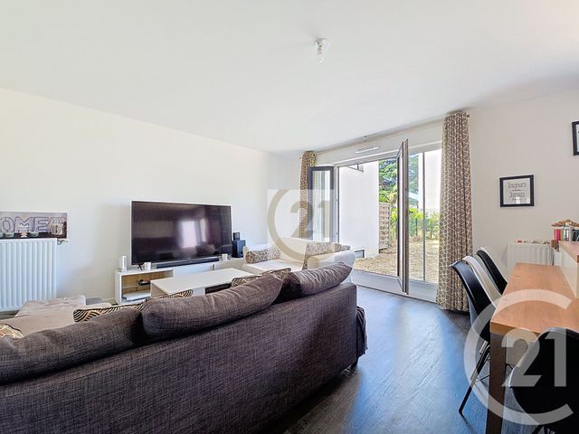 Appartement F3 à vendre - 3 pièces - 64.51 m2 - VITRY SUR SEINE - 94 - ILE-DE-FRANCE - Century 21 Raspail