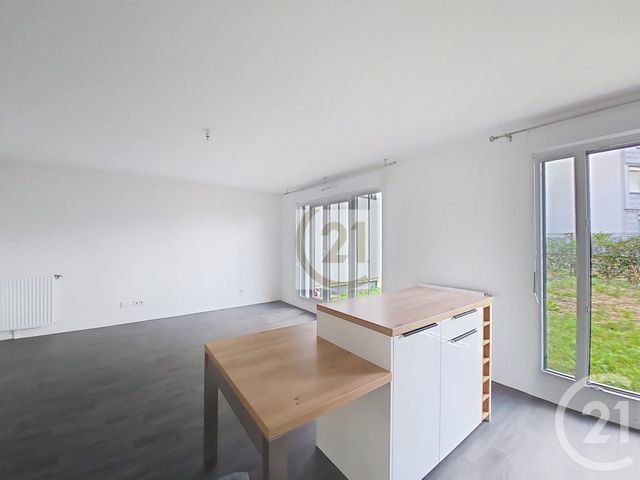 Appartement F3 à vendre - 3 pièces - 64.51 m2 - VITRY SUR SEINE - 94 - ILE-DE-FRANCE - Century 21 Raspail