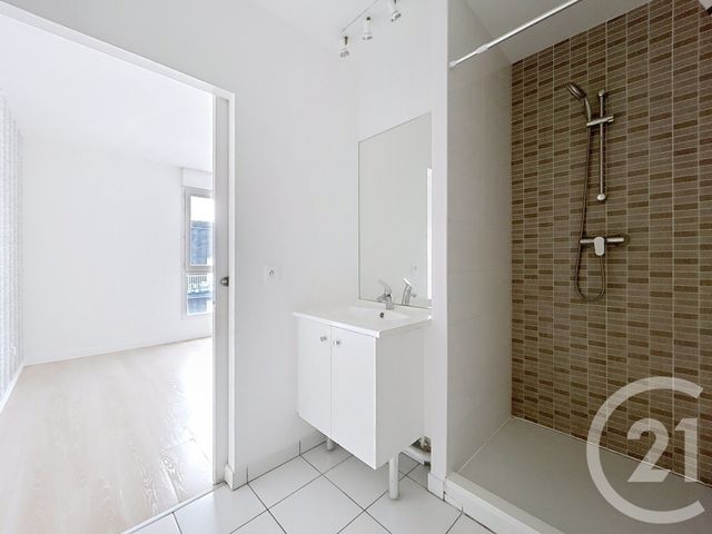 Appartement F2 à vendre - 2 pièces - 39.2 m2 - VITRY SUR SEINE - 94 - ILE-DE-FRANCE - Century 21 Raspail