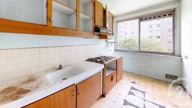 Appartement F4 à vendre - 4 pièces - 77.04 m2 - VITRY SUR SEINE - 94 - ILE-DE-FRANCE - Century 21 Raspail