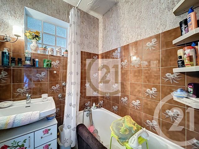 maison à vendre - 6 pièces - 91.0 m2 - VITRY SUR SEINE - 94 - ILE-DE-FRANCE - Century 21 Raspail