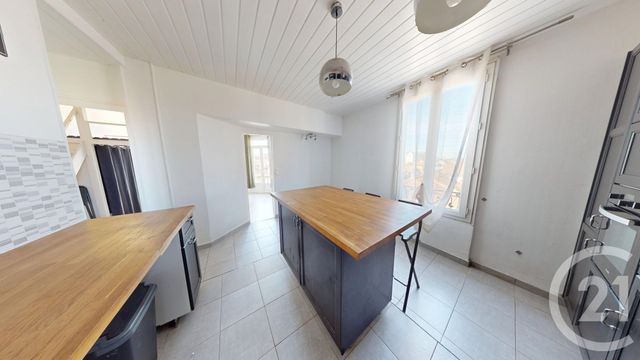 Appartement à vendre - 2 pièces - 41.2 m2 - VITRY SUR SEINE - 94 - ILE-DE-FRANCE - Century 21 Raspail