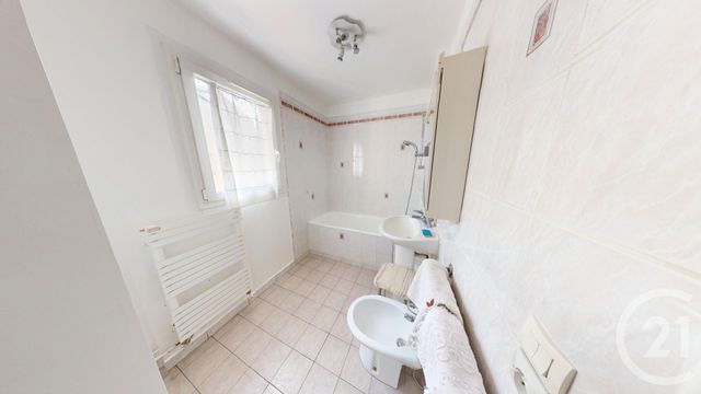 maison à vendre - 6 pièces - 106.4 m2 - VITRY SUR SEINE - 94 - ILE-DE-FRANCE - Century 21 Raspail