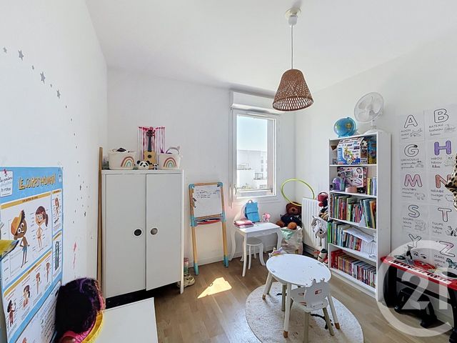 Appartement à vendre - 3 pièces - 63.77 m2 - VITRY SUR SEINE - 94 - ILE-DE-FRANCE - Century 21 Raspail
