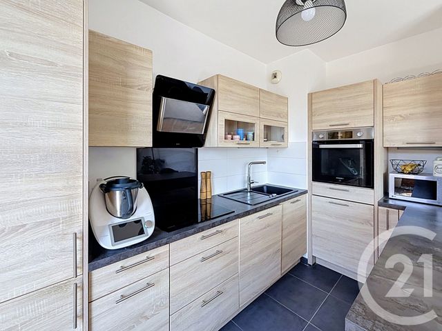 Appartement à vendre - 3 pièces - 63.77 m2 - VITRY SUR SEINE - 94 - ILE-DE-FRANCE - Century 21 Raspail