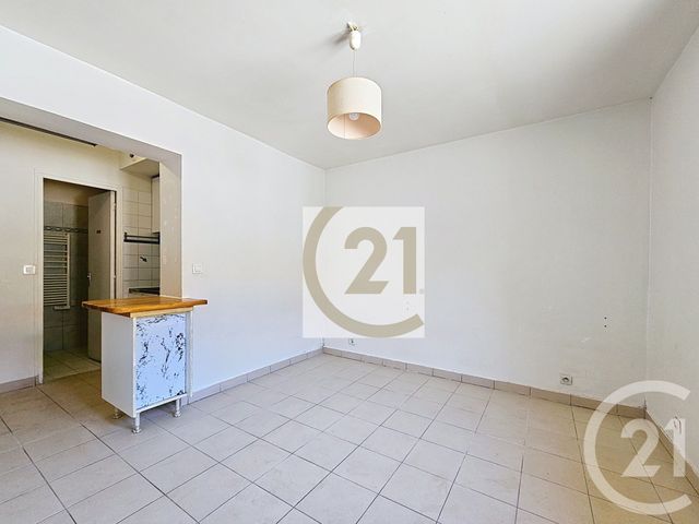 Appartement F1 à vendre - 1 pièce - 18.0 m2 - VITRY SUR SEINE - 94 - ILE-DE-FRANCE - Century 21 Raspail