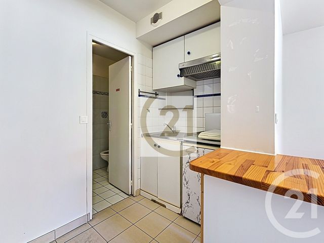 Appartement F1 à vendre - 1 pièce - 18.0 m2 - VITRY SUR SEINE - 94 - ILE-DE-FRANCE - Century 21 Raspail