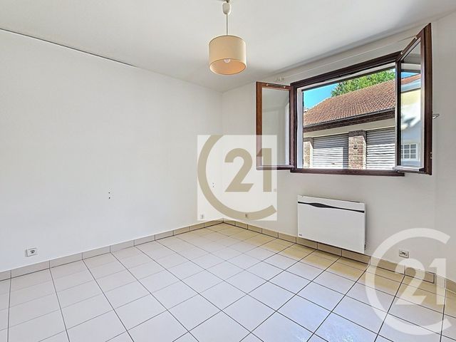 Appartement F1 à vendre - 1 pièce - 18.0 m2 - VITRY SUR SEINE - 94 - ILE-DE-FRANCE - Century 21 Raspail
