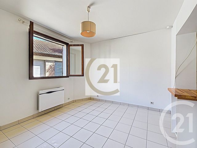 Appartement F1 à vendre - 1 pièce - 18.0 m2 - VITRY SUR SEINE - 94 - ILE-DE-FRANCE - Century 21 Raspail
