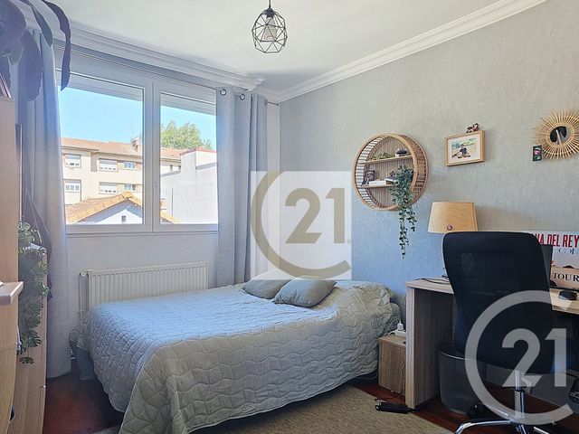 maison à vendre - 4 pièces - 145.36 m2 - VITRY SUR SEINE - 94 - ILE-DE-FRANCE - Century 21 Raspail