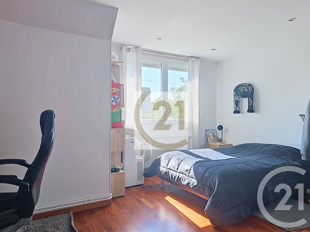 maison à vendre - 4 pièces - 145.36 m2 - VITRY SUR SEINE - 94 - ILE-DE-FRANCE - Century 21 Raspail