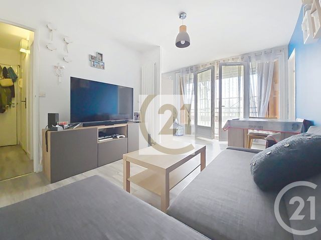 Appartement F2 à vendre - 2 pièces - 38.59 m2 - VITRY SUR SEINE - 94 - ILE-DE-FRANCE - Century 21 Raspail