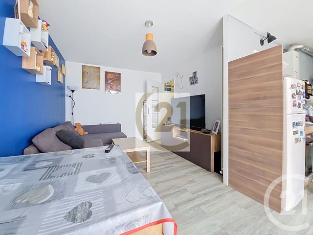 Appartement F2 à vendre - 2 pièces - 38.59 m2 - VITRY SUR SEINE - 94 - ILE-DE-FRANCE - Century 21 Raspail