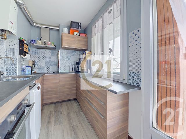 Appartement F2 à vendre - 2 pièces - 38.59 m2 - VITRY SUR SEINE - 94 - ILE-DE-FRANCE - Century 21 Raspail