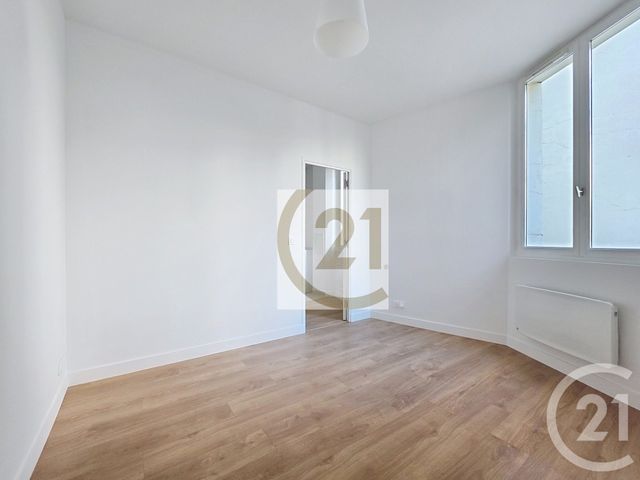 Appartement F2 à vendre - 2 pièces - 31.03 m2 - IVRY SUR SEINE - 94 - ILE-DE-FRANCE - Century 21 Raspail