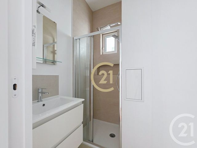 Appartement Studio à vendre - 1 pièce - 19.39 m2 - IVRY SUR SEINE - 94 - ILE-DE-FRANCE - Century 21 Raspail