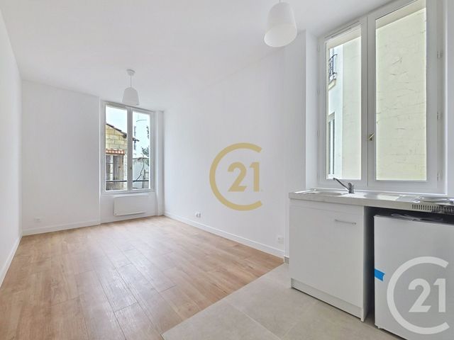 Appartement Studio à vendre - 1 pièce - 19.39 m2 - IVRY SUR SEINE - 94 - ILE-DE-FRANCE - Century 21 Raspail