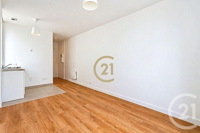 Appartement Studio à vendre - 1 pièce - 19.39 m2 - IVRY SUR SEINE - 94 - ILE-DE-FRANCE - Century 21 Raspail