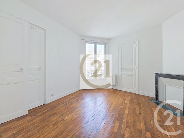 Appartement F2 à vendre - 2 pièces - 43.3 m2 - IVRY SUR SEINE - 94 - ILE-DE-FRANCE - Century 21 Raspail