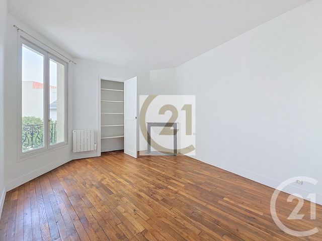 Appartement F2 à vendre - 2 pièces - 43.3 m2 - IVRY SUR SEINE - 94 - ILE-DE-FRANCE - Century 21 Raspail