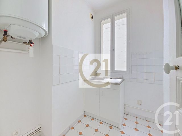 Appartement F2 à vendre - 2 pièces - 35.01 m2 - IVRY SUR SEINE - 94 - ILE-DE-FRANCE - Century 21 Raspail