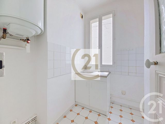 Appartement F2 à vendre - 2 pièces - 35.01 m2 - IVRY SUR SEINE - 94 - ILE-DE-FRANCE - Century 21 Raspail
