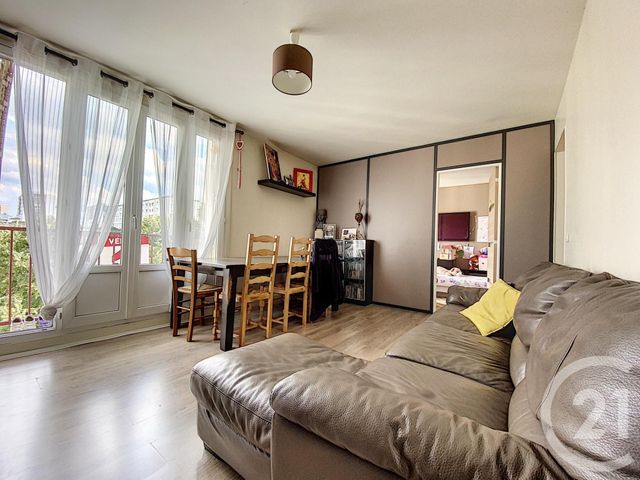 Appartement F4 à vendre - 4 pièces - 63.08 m2 - VITRY SUR SEINE - 94 - ILE-DE-FRANCE - Century 21 Raspail