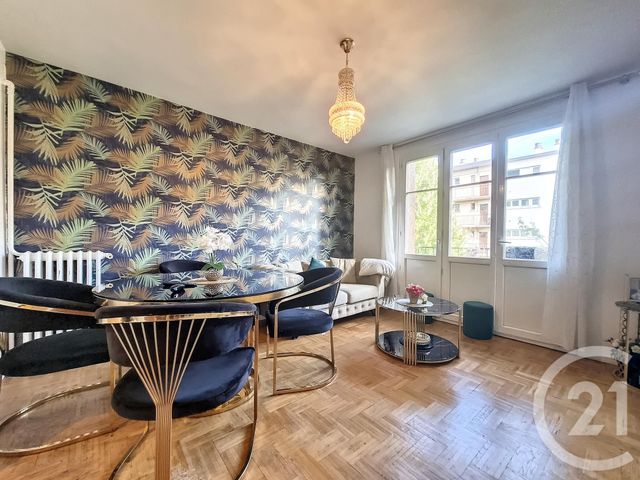 Appartement F3 à vendre - 3 pièces - 53.78 m2 - VITRY SUR SEINE - 94 - ILE-DE-FRANCE - Century 21 Raspail